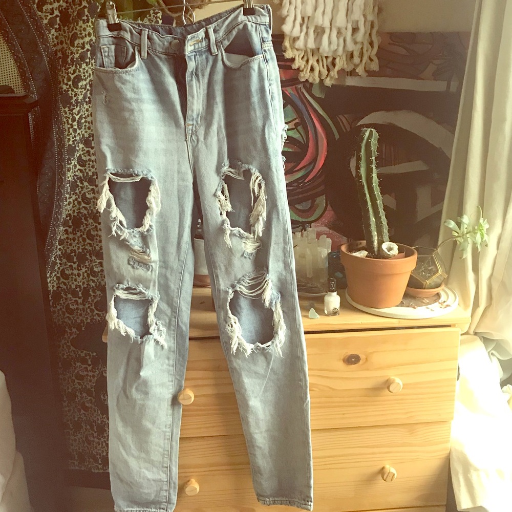 Urban Outfitters Mom Jeans